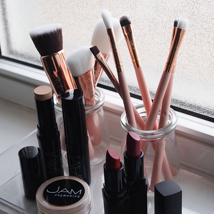 The Basics of Makeup Brushes
